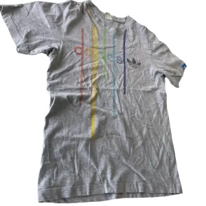 Vintage &nbsp;grey adidas-arrow-line-tee- L 27 W 20 in Size M SKU 5163